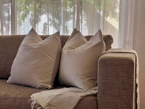 Smart TV, offices - Modern Stay in Armadale (Armadale)