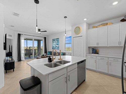 Wellen Park Golf Condo Balcony, Golf View - Pool -