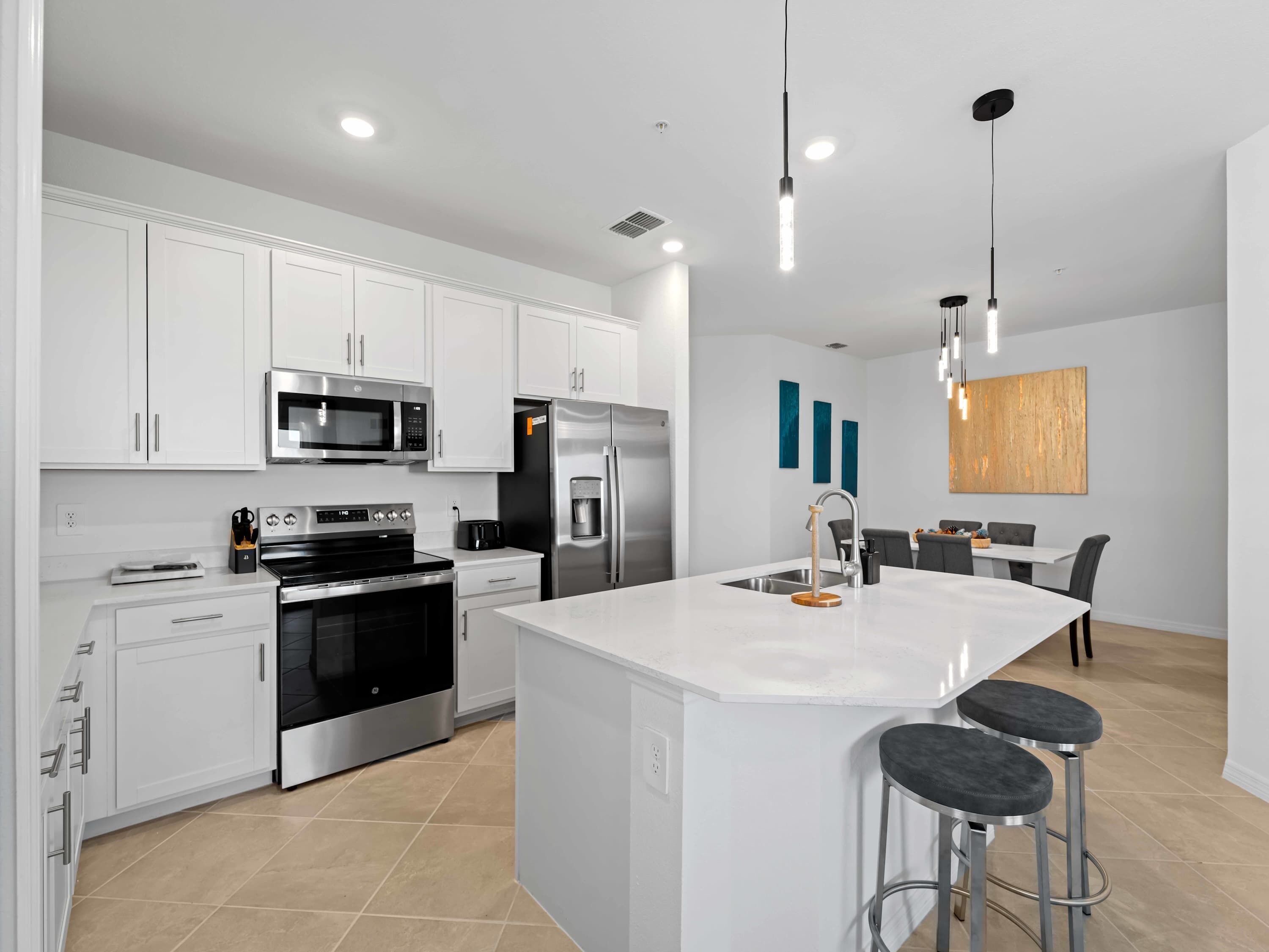 Fridge, microwave, stovetop, dishwasher