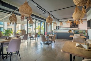 Apart Daire, 1 Yatak Odası, Engellilere Uygun, Sigara İçilebilir | Yemek servisi