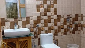 Free toiletries, towels, soap, shampoo