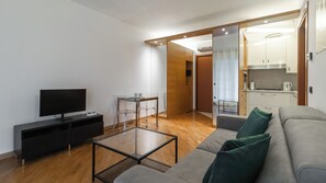 Apartment (1 Bedroom) | Living area