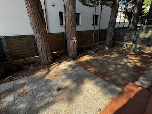 Property grounds - Air-conditioned T2 with garden near central beach (Argelès-sur-Mer)
