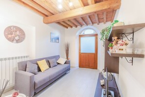Living area - Lovely apartament La Corte (Vicopisano)