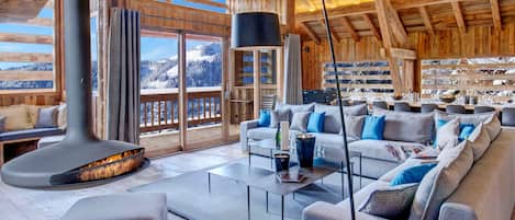 TV, fireplace, foosball, stereo