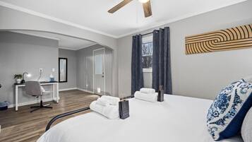 1 bedroom, desk, iron/ironing board, free WiFi