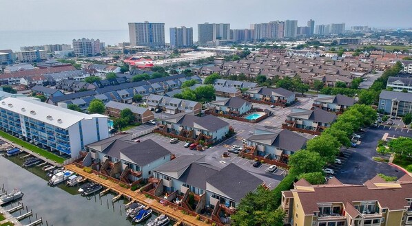 Exterior - Two Bedroom Villa Style Condo with Pool (Ocean City)