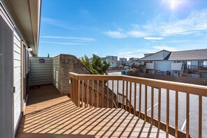 Property grounds - Two Bedroom Villa Style Condo with Pool (Ocean City)