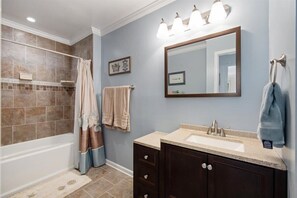 Shower, towels