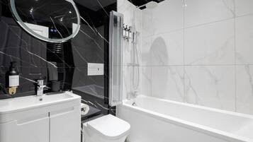 Luxury Duplex, 4 Bedrooms, Air conditioning | Bathroom | Eco-friendly toiletries, hair dryer, bidet, towels
