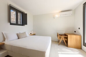 4 bedrooms, internet, bed sheets - Paros Villa with Stunning Views (Marpisa)