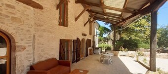 Charming Quercy barn from the mid-19th century 10 people