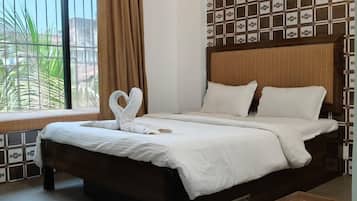 Deluxe Double Room, 1 Bedroom, City View | 1 bedroom, free WiFi