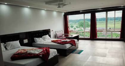Amantran Hotel & Resort