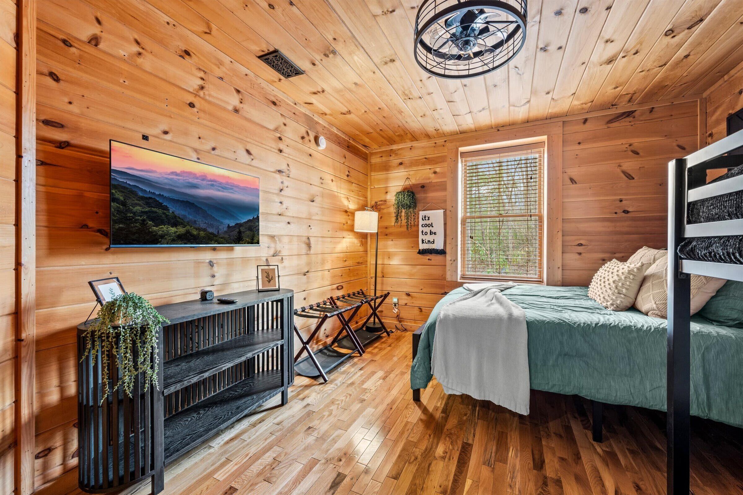 2 soverom, strykejern/-brett, wi-fi og sengetøy