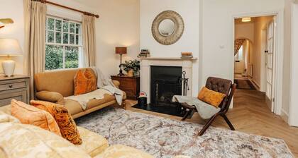 Badgemore Cottage - Pet friendly, sleeps 8