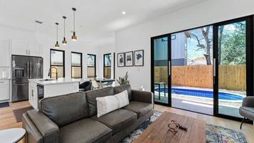 Televisión y oficina