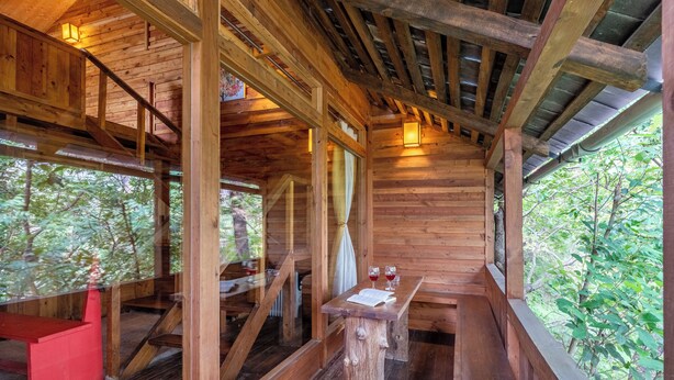 Deluxe Cottage, 1 Queen Bed, Balcony, Mountain View | Balcony - Alaya Stays Suro Woodbine Chalet Cottage (Kandaghat)