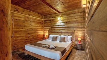 Cottage, 1 Queen Bed, Balcony, Mountain View
