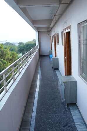 Lobby - Hiraa inn Studio Apartments (Kurnool)