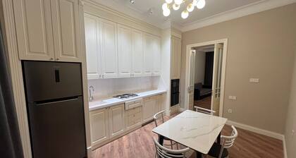 4-bedroom apartment in delightful with WiFi, AC in center