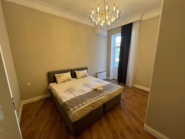 4 chambres, fer et planche à repasser, Wi-Fi, literie fournie