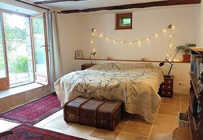 4 Schlafzimmer, Bügeleisen/Bügelbrett, Reisekinderbett, WLAN