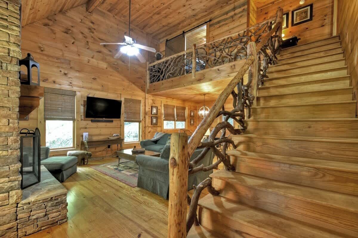 电视、壁炉、办公室