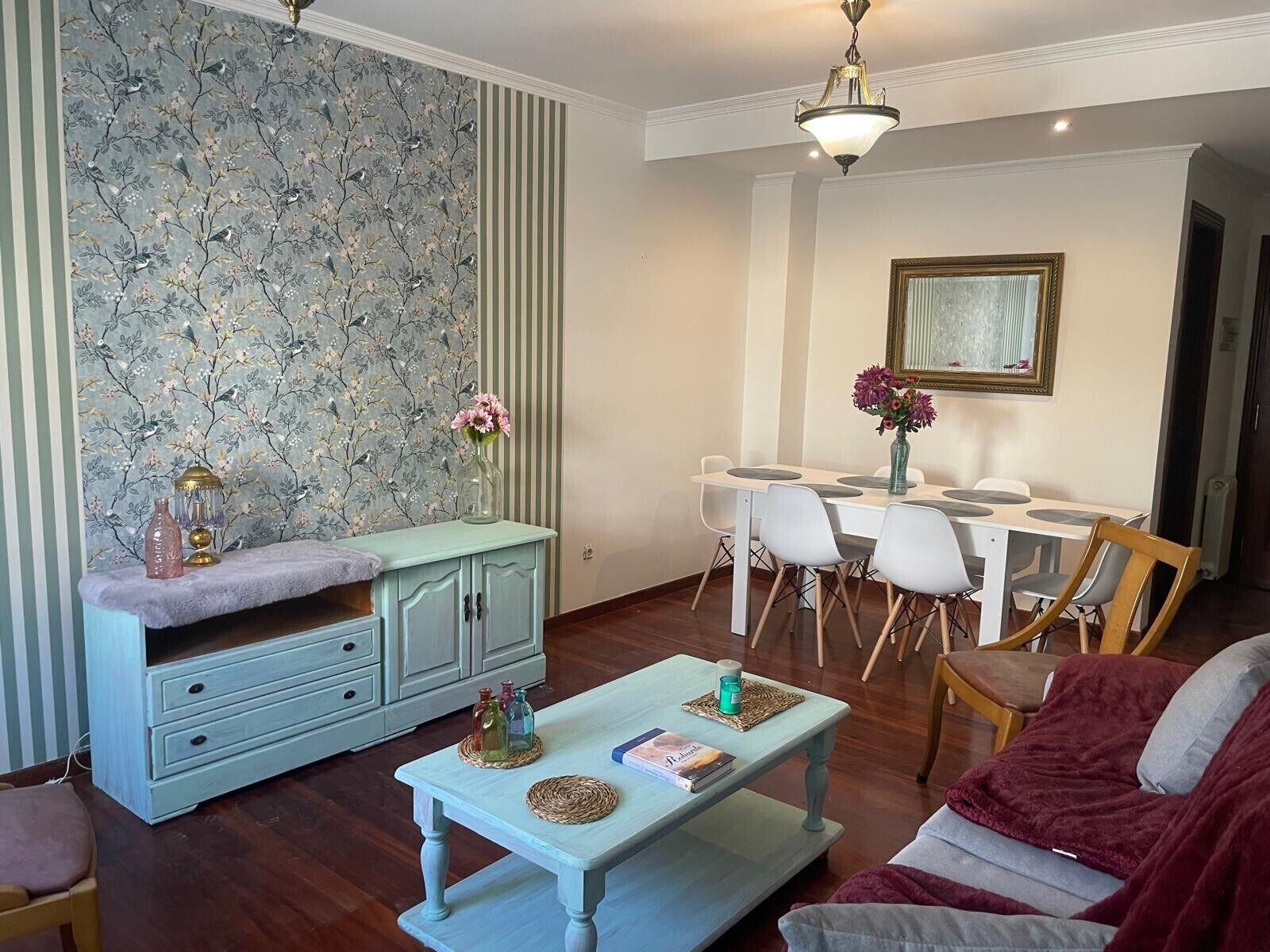 Premium appartement, 3 slaapkamers | Woonruimte | Een televisie