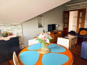 Çatı Katı Süiti (Penthouse), Teras | Oturma alanı | Televizyon 
