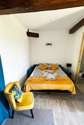 1 Schlafzimmer, Reisekinderbett, kostenloses WLAN, Bettwäsche