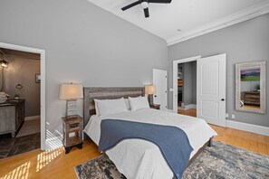 7 多间卧室、免费 WiFi、床单