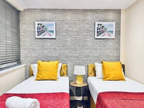 4 habitaciones, tabla de planchar con plancha y wifi gratis 