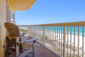 Property grounds - 401E Beach Service Included! End Unit! (Panama City Beach)