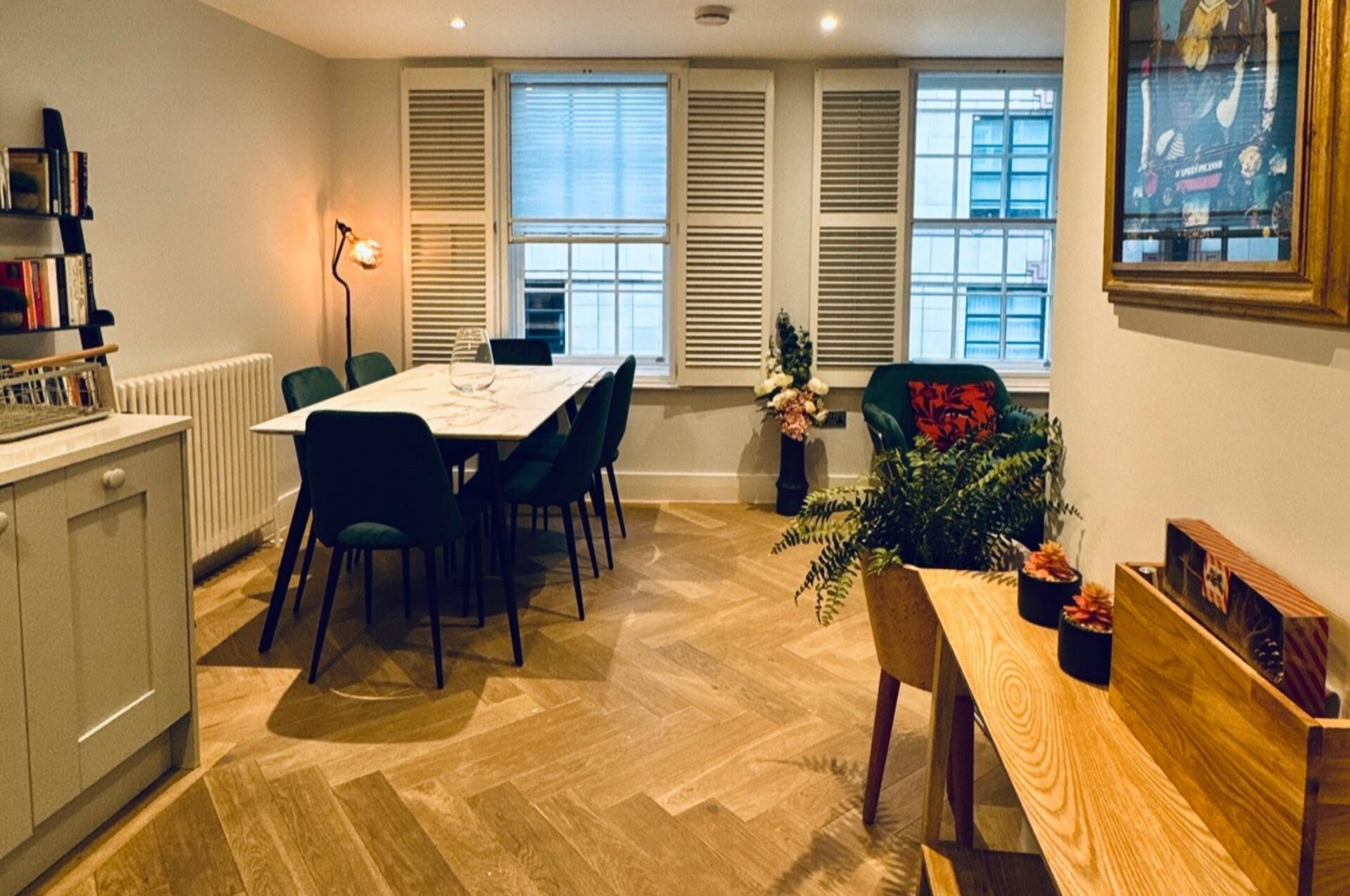 Apartment | Dining