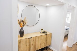 Interior - Sienna Haven 2 Bed 1 Bath and Park (Birmingham)