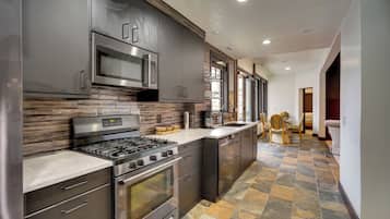 Apartamento (2 Bedrooms) | Parte interna