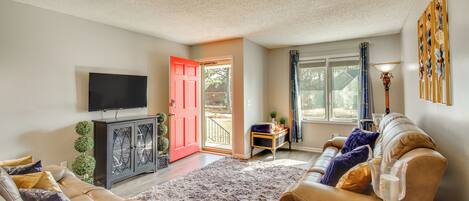 Apartment (2 Bedrooms) | Front of property