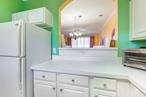 Interior - Golf Course Getaway w/ Views in North Myrtle Beach (North Myrtle Beach)