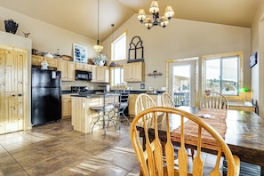 House (2 Bedrooms) | Interior - Mountain & Valley Views: Fairplay Family Home! (Como)