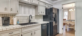 Near Shops & Eats: Vinita Home w/ Furnished Patio