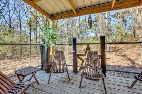Winnsboro Tiny House w/ Trails, Yard Games & More!