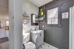 House (1 Bedroom) | Interior
