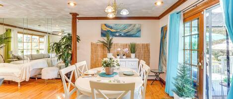 House (4 Bedrooms) | Interior