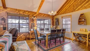 Rumah (2 Bedrooms) | Interior