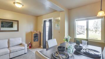 Apartment (0 Bedroom) | Interior