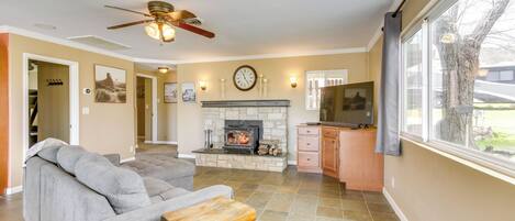 House (2 Bedrooms) | Front of property