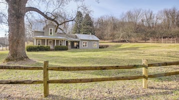House (3 Bedrooms) | Front of property
