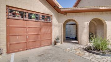 Apartment (0 Bedroom) | Interior