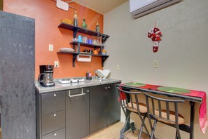 Apartment (0 Bedroom) | Interior